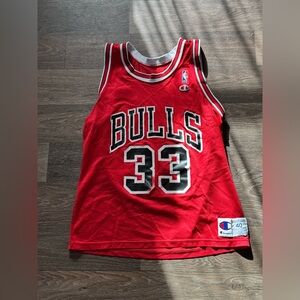 Vintage Chicago Bulls NBA Jersey Scottie Pippen Champion Size 40 Red Authentic
